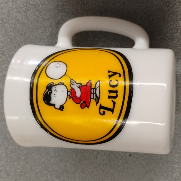 Charlie Brown and Lucy Mugs - Picture 2 of 7